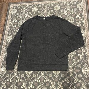 Old Navy charcoal sweatshirt never worn medium